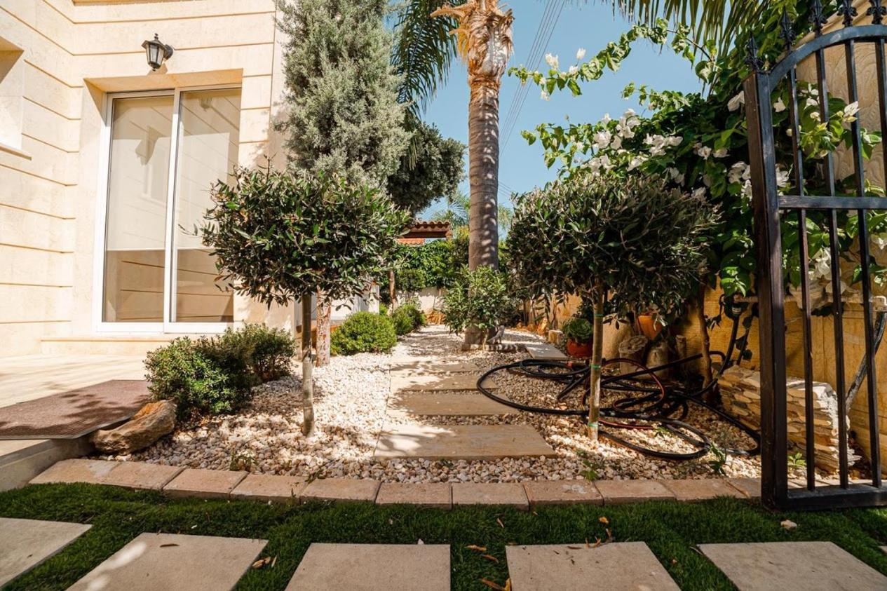 Villa Myria Paphos Exteriör bild